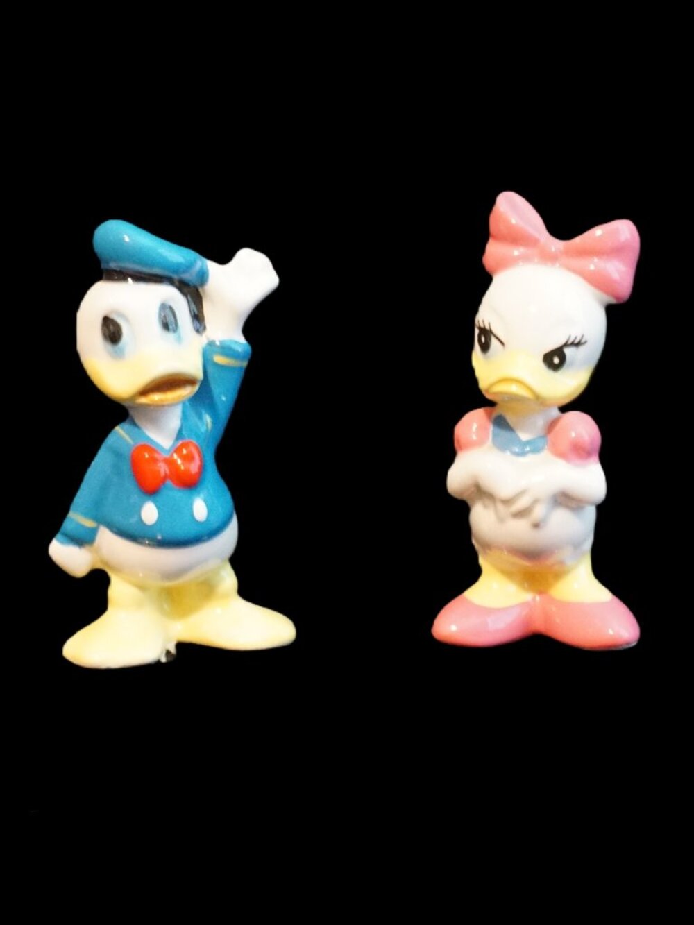 Vintage Walt Disney Productions Ceramic Donald & Daisy Miniature Figures 1970’s